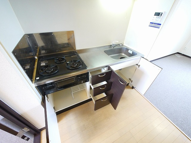 レオネクストサンシャイン岩室のキッチン|きれいなキッチンです