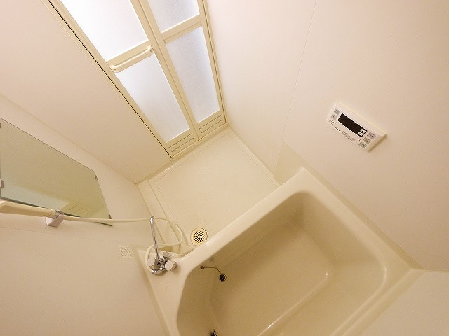 レオネクストサンシャイン岩室の浴室|お風呂で日々の疲れを落としましょう