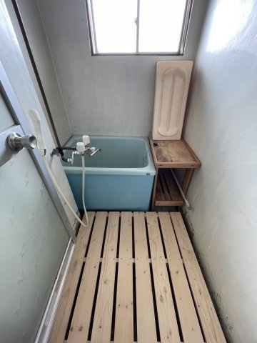 安彦ハイツの浴室