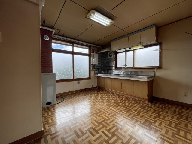 安彦ハイツの居間・リビング