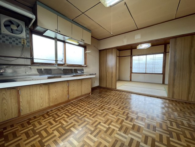 安彦ハイツの居間・リビング