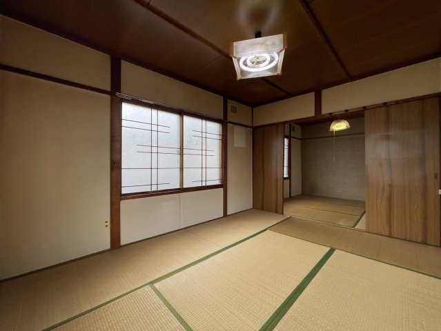 安彦ハイツの和室