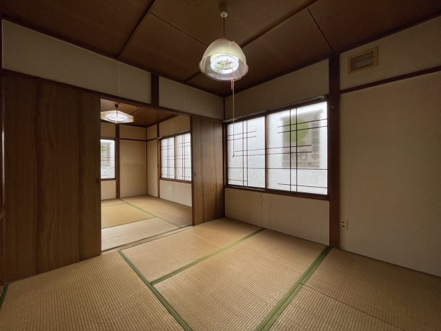 安彦ハイツの和室