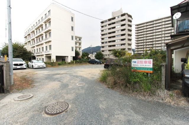 呉市広多賀谷１丁目の駐車場の外観
