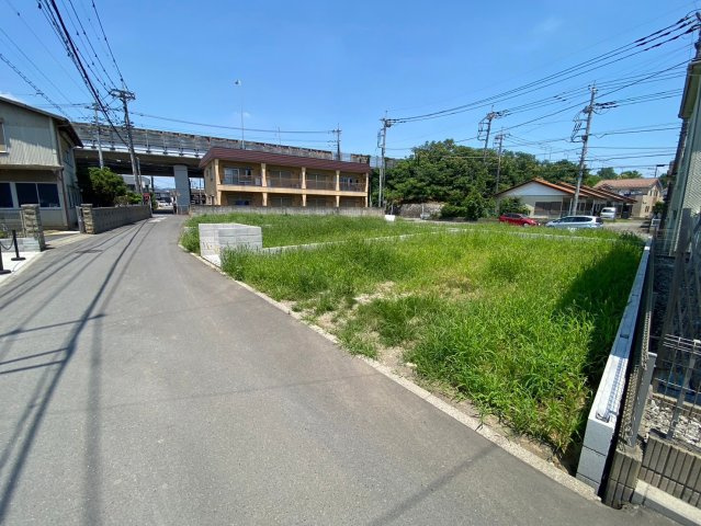 川越市的場　建築条件なし売地　JR川越線『的場駅』徒歩9分　【霞ヶ関北小学区】の前面道路含む現地写真