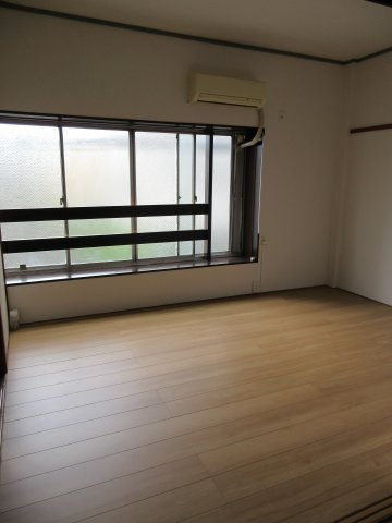 白妙町２丁目マンションの洋室|白妙町２丁目マンション