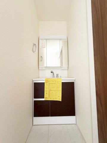 深草願成町2区画　２号地の独立洗面台