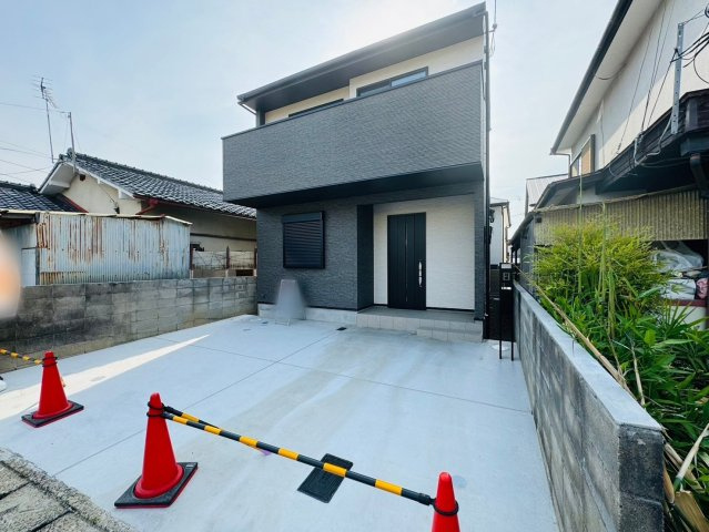 深草大亀谷東寺町の外観|２０２４年１月築のおうち！
水回りが集約され家事導線が考えられた間取り♪