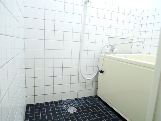 大原マンションの浴室