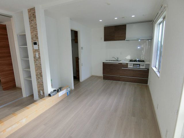 アイビーハイツの居間・リビング