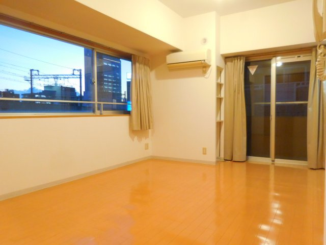 ラ・メゾン甲燿の居間・リビング