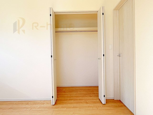 坂東市沓掛23-P1　新築戸建て　15号棟の収納|2階は全居室収納スペースを設置！
充分な容量で居住空間もスッキリ♪