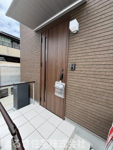 昭和町　新築ZEH戸建の玄関