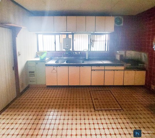 坂出市福江町３丁目戸建のキッチン