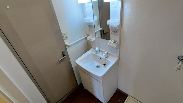 グレースハイムＢ棟の洗面所