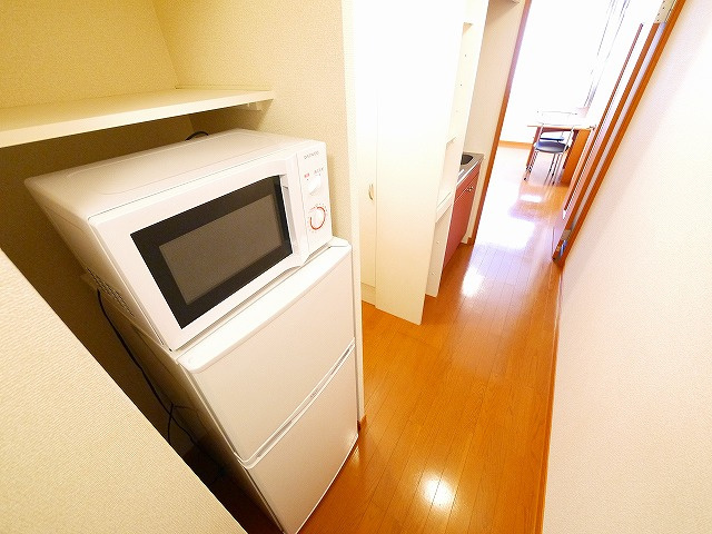 レオパレスハートフル西大寺の洋室|きれいな洋室です