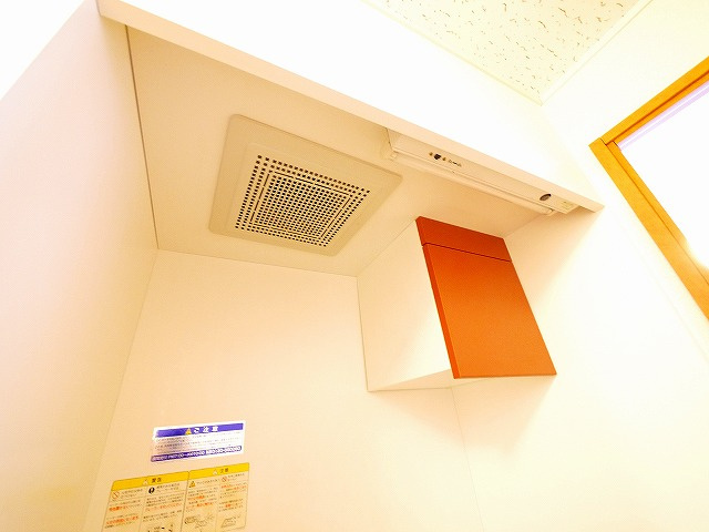 レオパレスハートフル西大寺の収納|収納があります