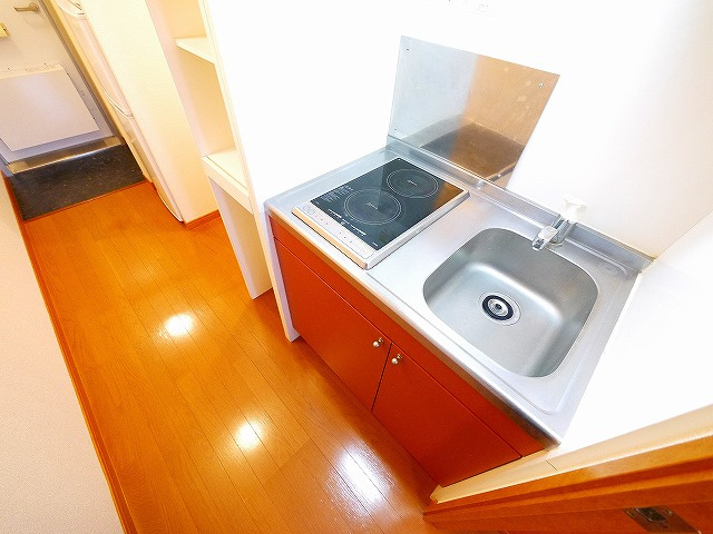 レオパレスハートフル西大寺のキッチン|お料理しやすいキッチンです