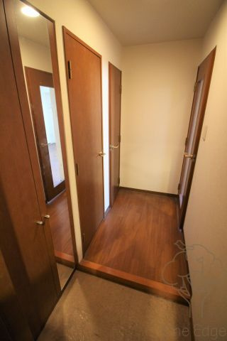 福島プライマリーワンの玄関