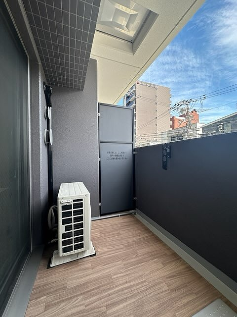 プレサンスOSAKA東成中本ハーヴィルのバルコニー