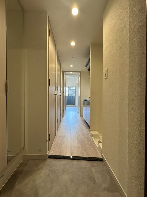 プレサンスOSAKA東成中本ハーヴィルの玄関