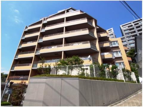 クレッセント新宿ウエストヒルズの外観