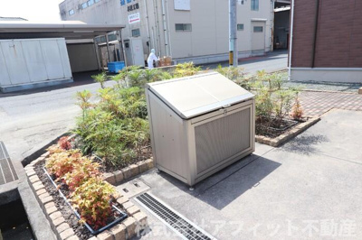 【その他共用部分】 | こもれび館 | 敷地内ゴミ置場