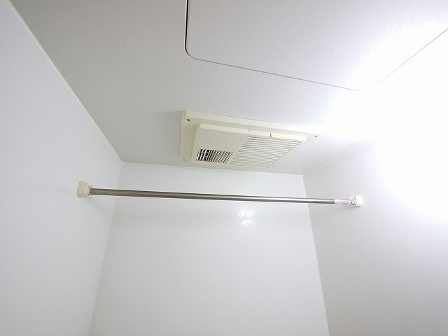 レオパレスブラッサム木津の設備|浴室乾燥