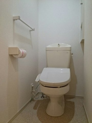 ＢＢ　Ｌｉｅｎ　Ⅰのトイレ|シンプルで使いやすいトイレです