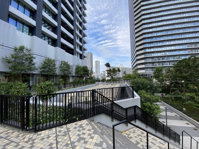 ドゥ・トゥールEASTのエントランス