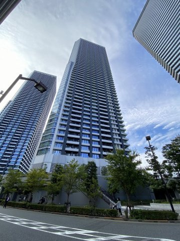 ドゥ・トゥールEASTの外観