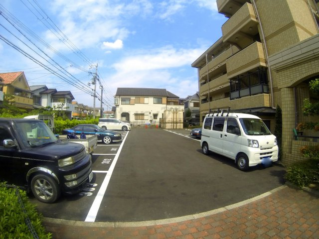 【駐車場】 | インペリアル樋ノ口