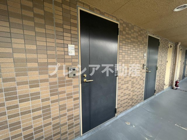 エスタシオン甲子園口の玄関