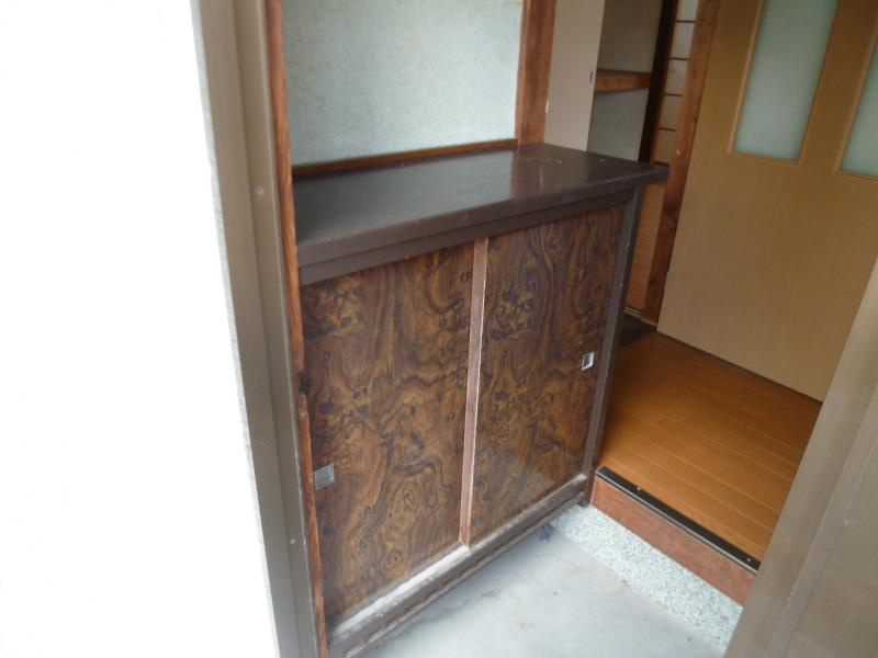 栄町薮内貸家1のエントランス