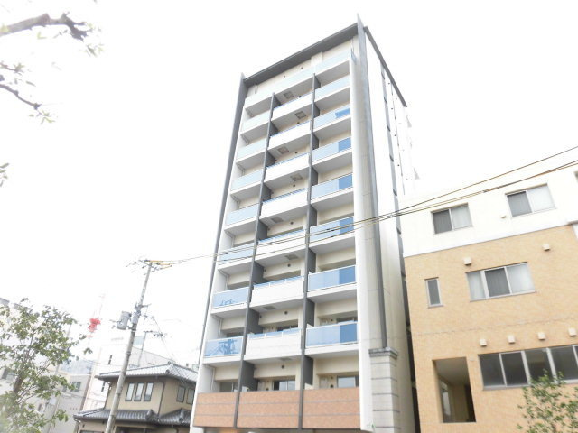 スタイリッシュなデザインの外観です