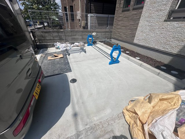 サニーレジデンス高槻本町の駐車場