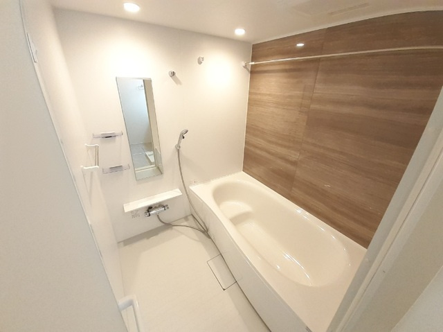 サニーレジデンス高槻本町の浴室