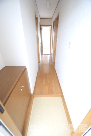 【玄関】 | 明るい玄関です