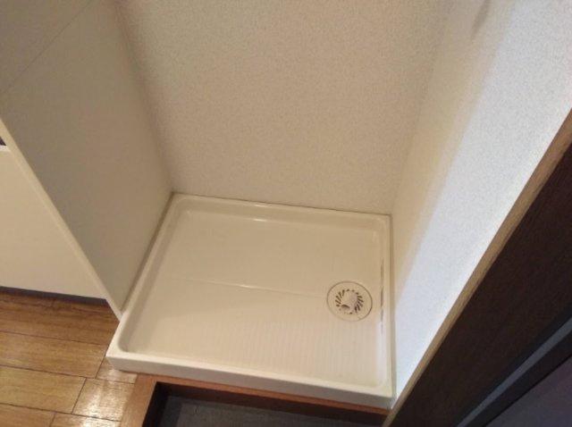 ヴィヴァーチェ四条大宮の設備|洗濯機置場