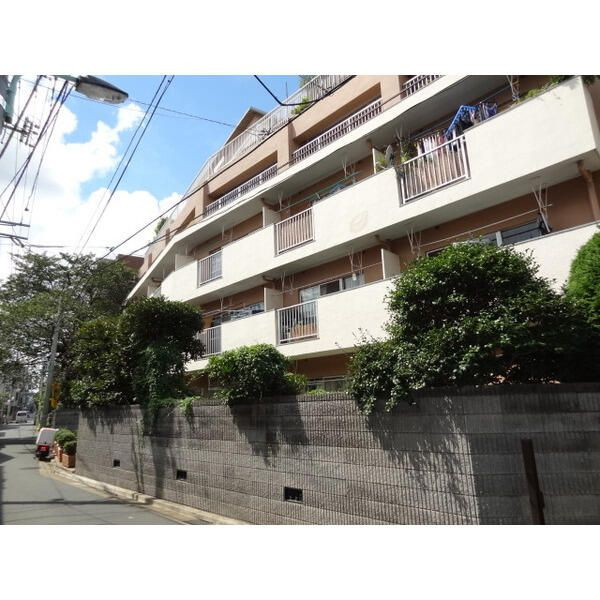 佐藤第二マンションの外観