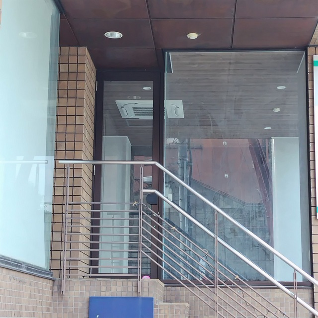 Ａｖｅｎｕｅの玄関|東面