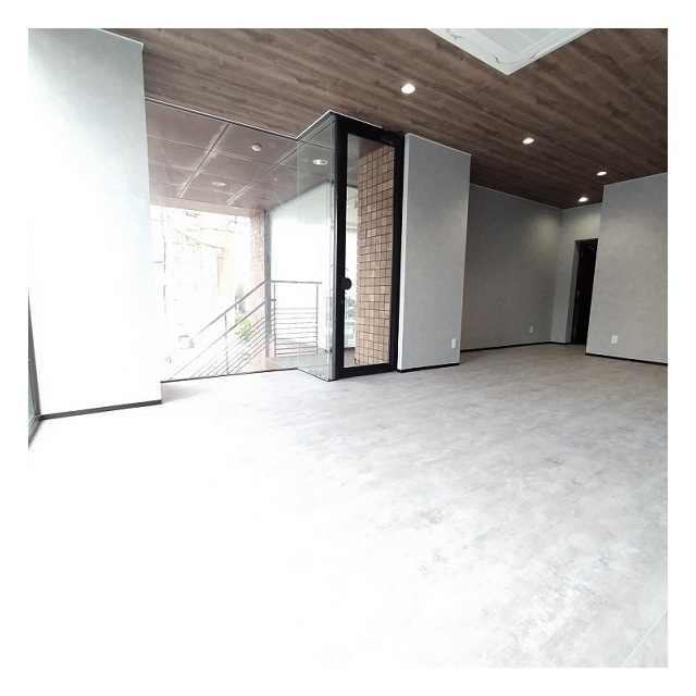 Ａｖｅｎｕｅの居間・リビング|北西より