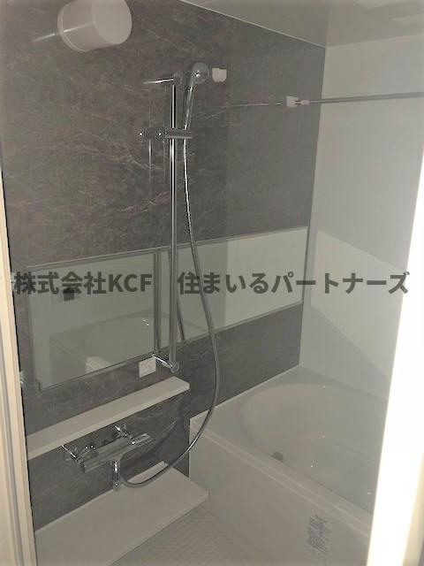 グランシャリオ諏訪野の浴室|ゆったり過ごせるお風呂です