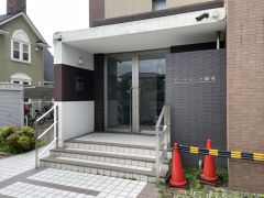 イーハトーブ 櫛原のエントランス