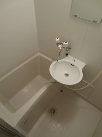 レオパレスGardenの浴室