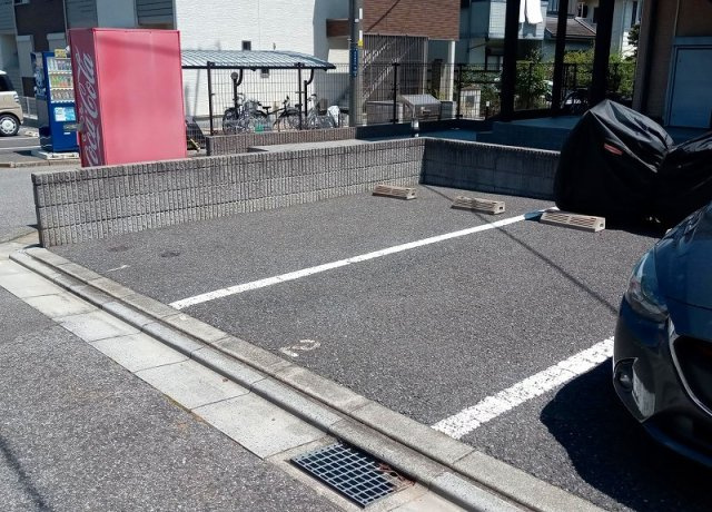 レオパレスGardenⅡの駐車場|画像5