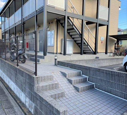 レオパレスGardenⅡのエントランス|画像8