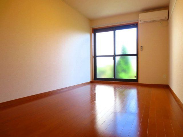 レオパレスGardenⅡの居間・リビング