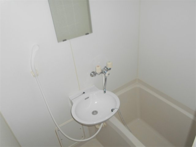 レオパレスMASUDAⅢの浴室|画像5