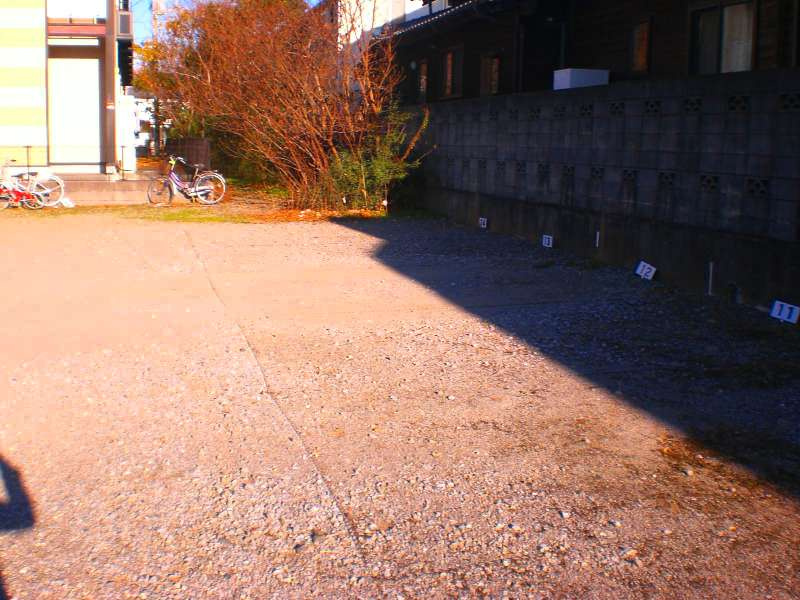 レオパレスグレースLedaの駐車場|画像10